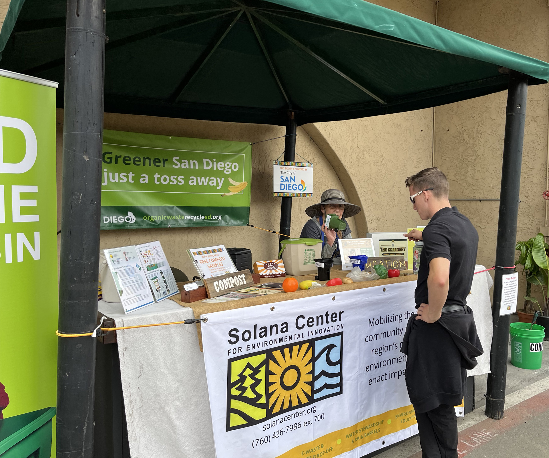 Solana Center for Environmental Innovation Outdoor table